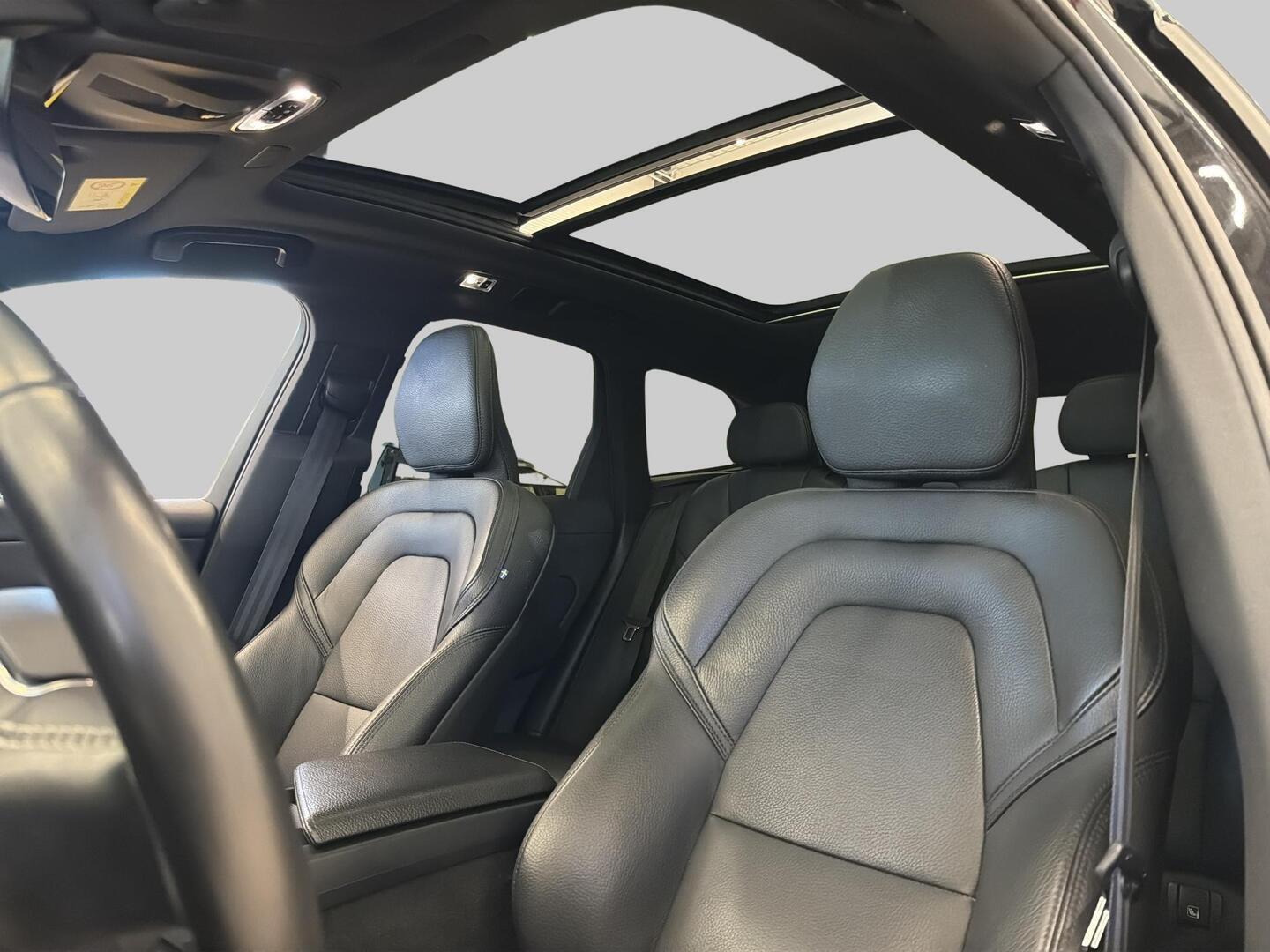 VOLVO XC60 2020