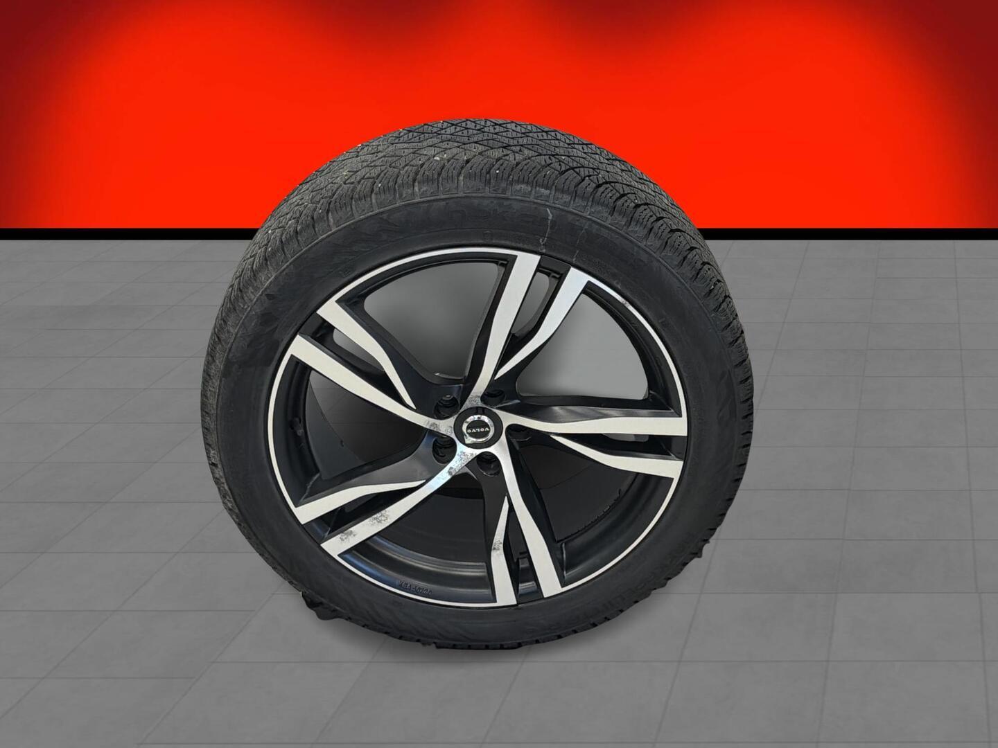 VOLVO XC60 2020