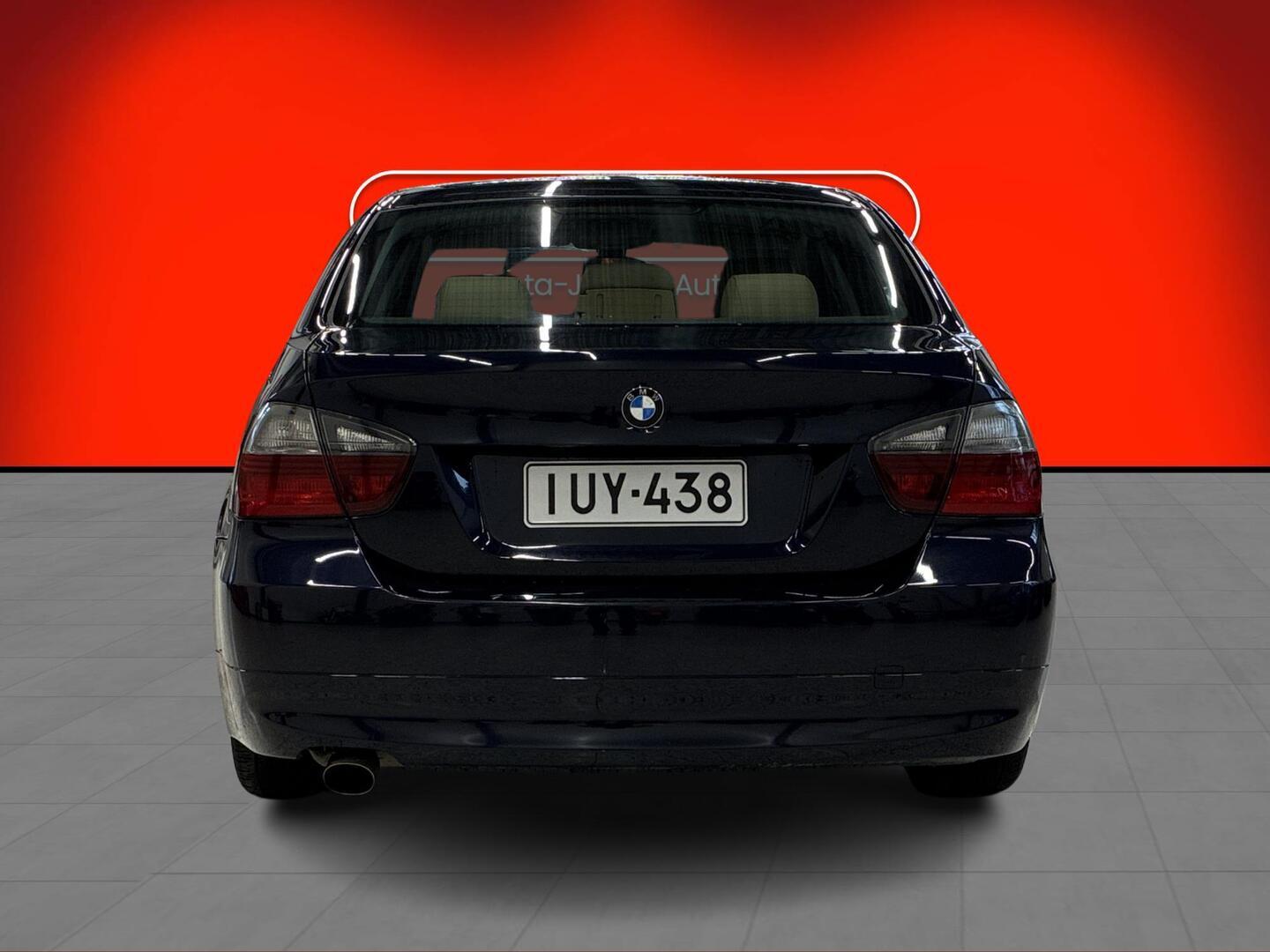 BMW 318 2007
