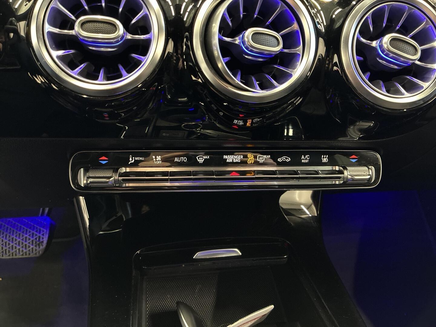 MERCEDES-BENZ CLA 2021