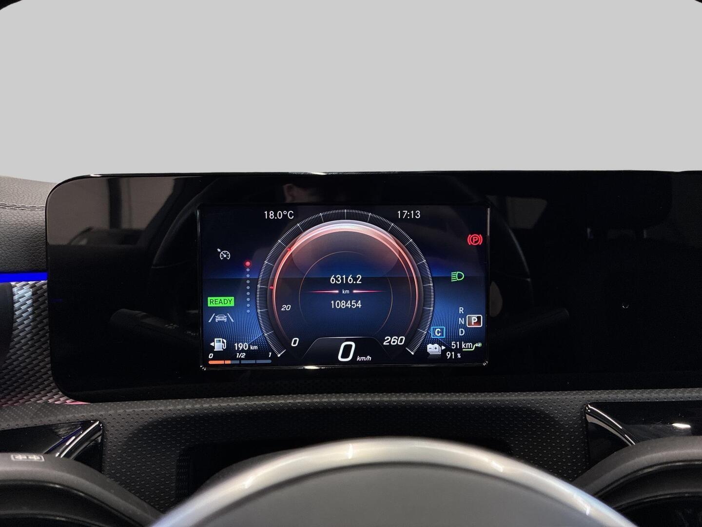 MERCEDES-BENZ CLA 2021