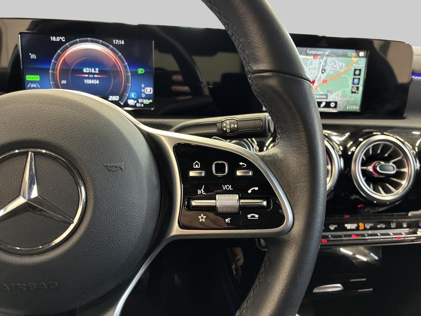 MERCEDES-BENZ CLA 2021