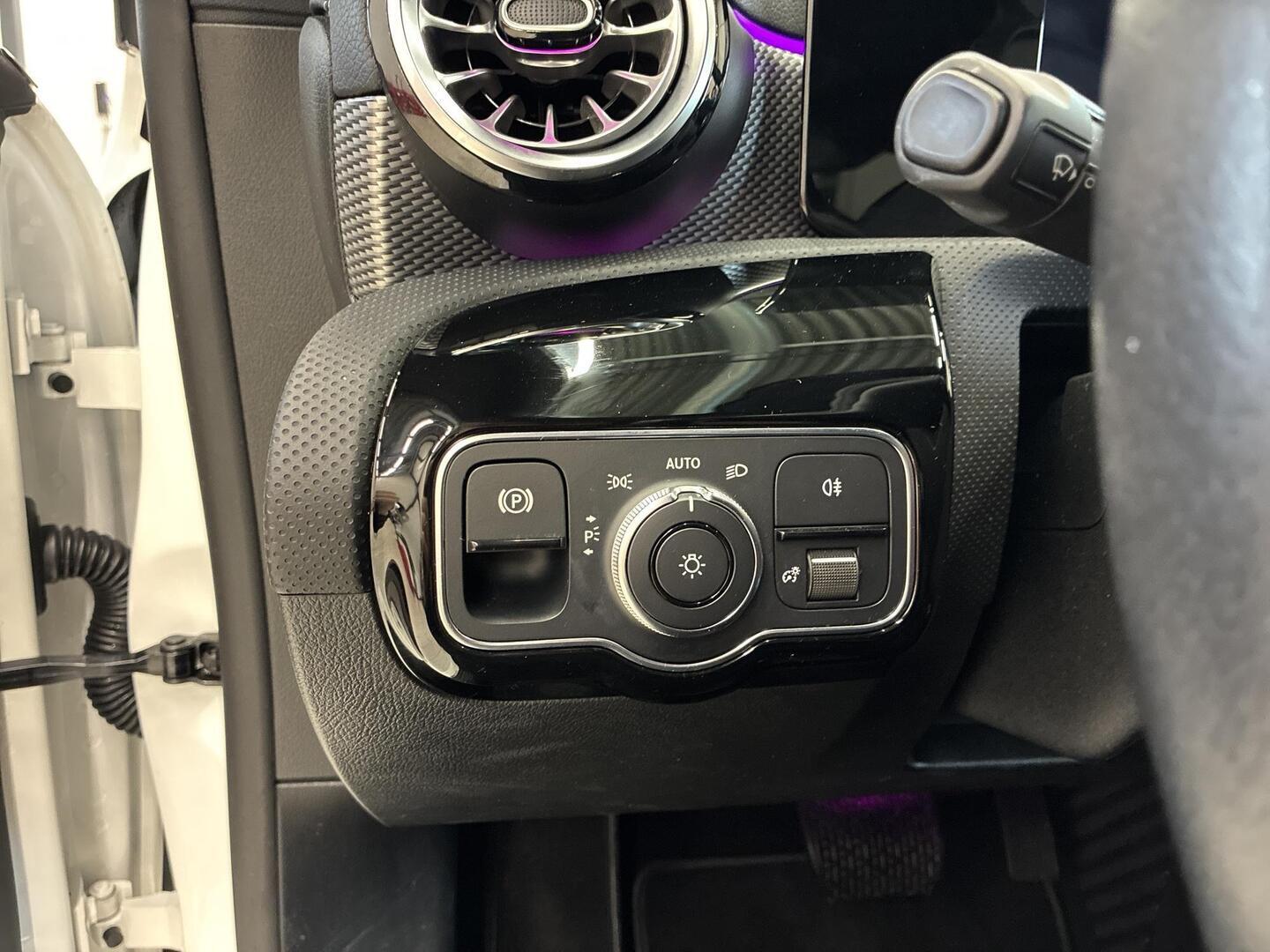 MERCEDES-BENZ CLA 2021
