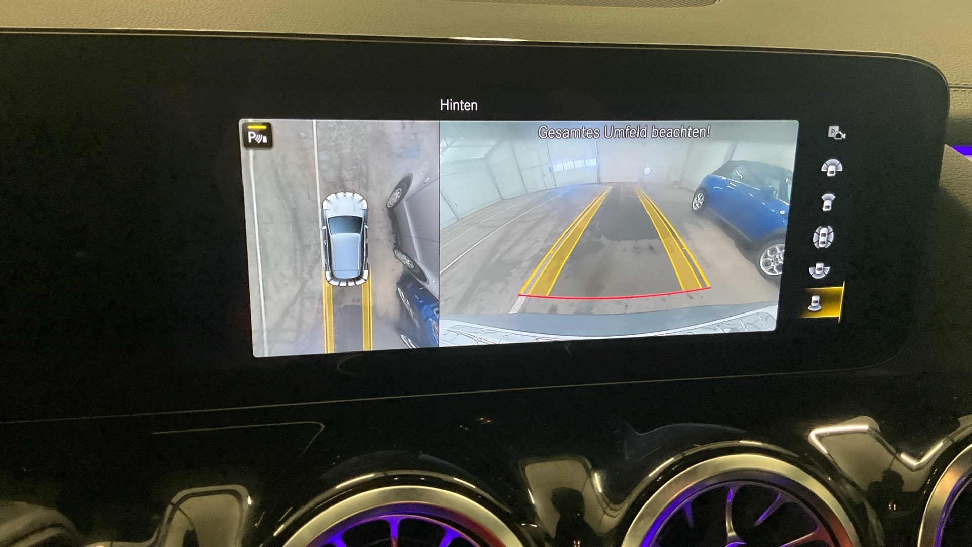 MERCEDES-BENZ EQA 2023