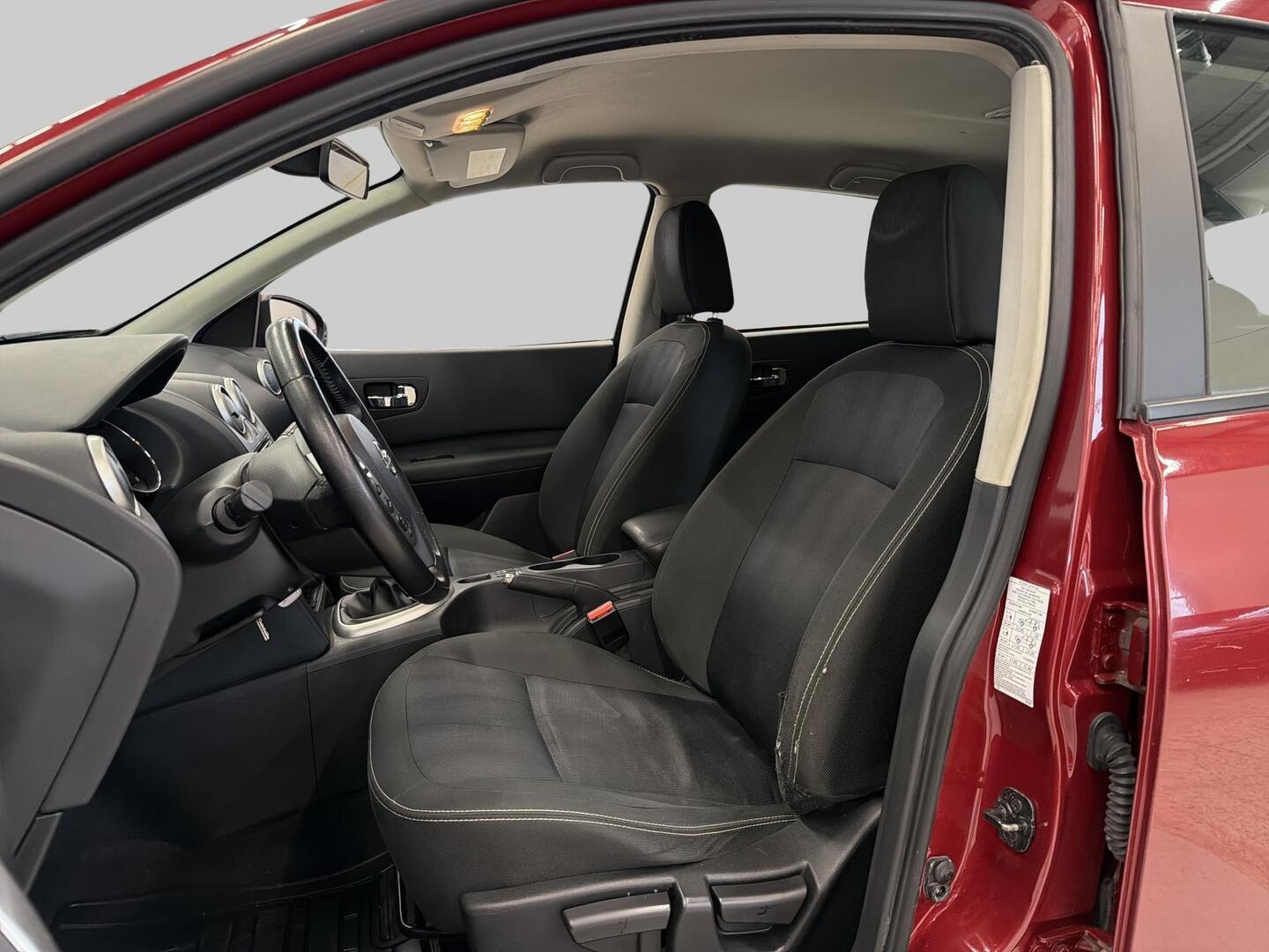 NISSAN Qashqai 2011