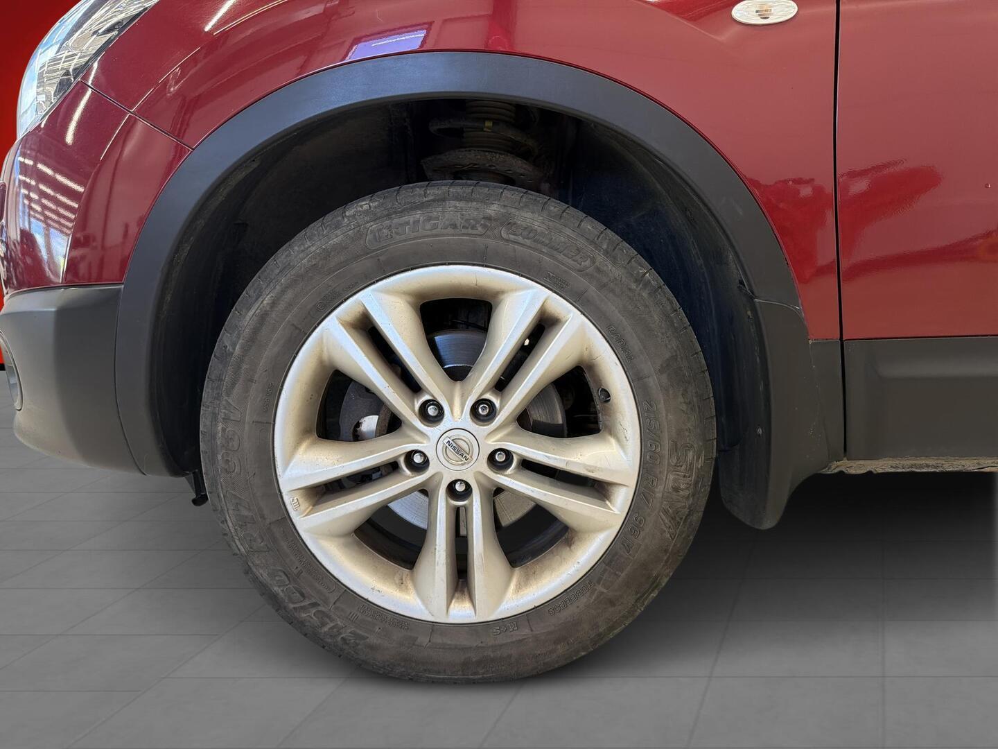 NISSAN Qashqai 2011