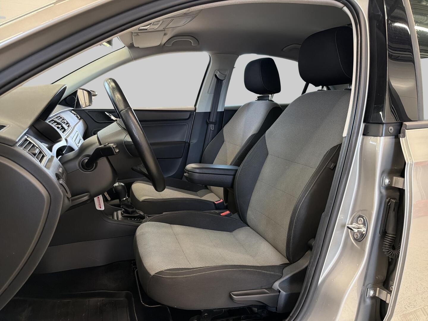 SKODA Rapid 2013