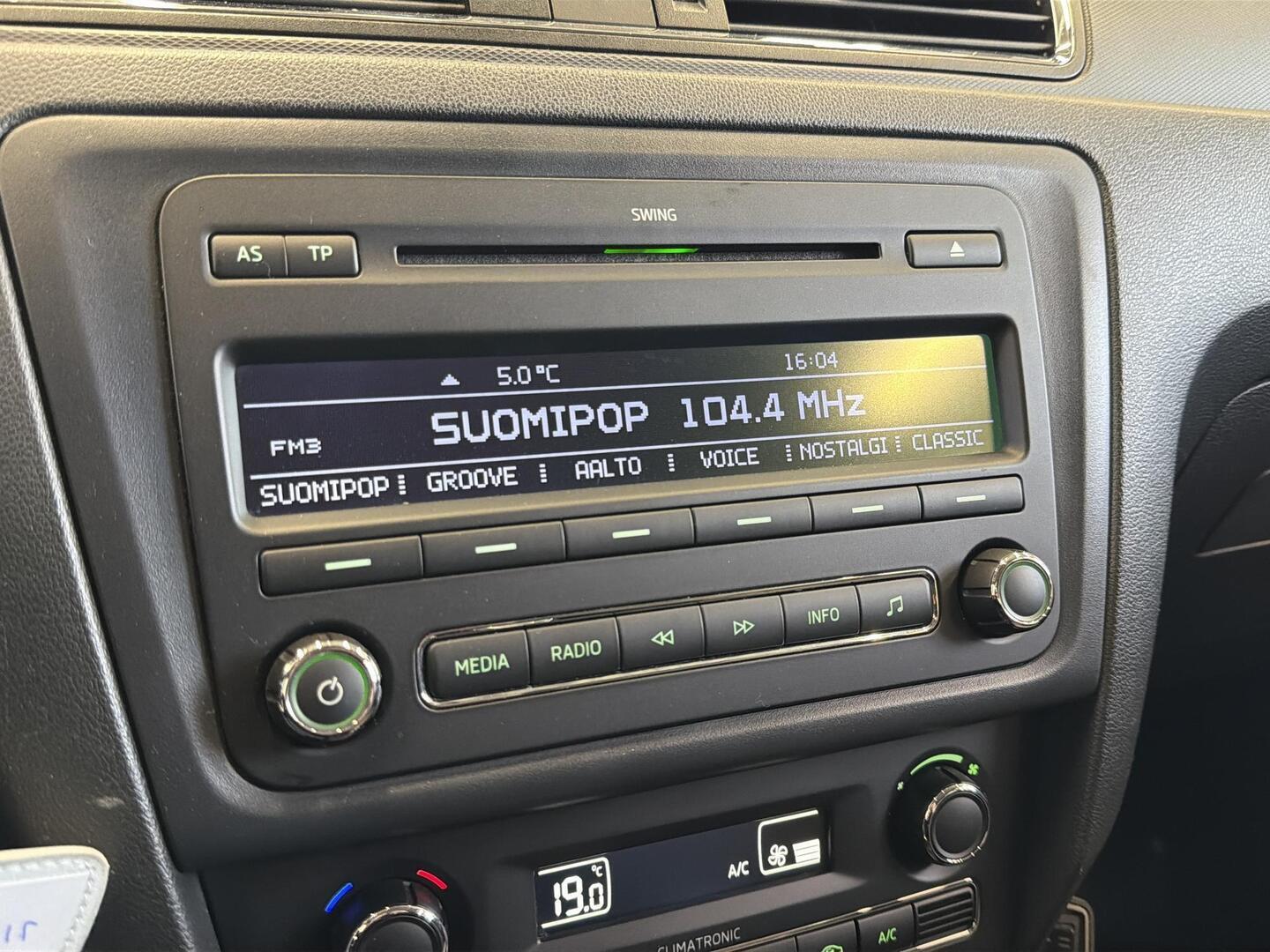 SKODA Rapid 2013