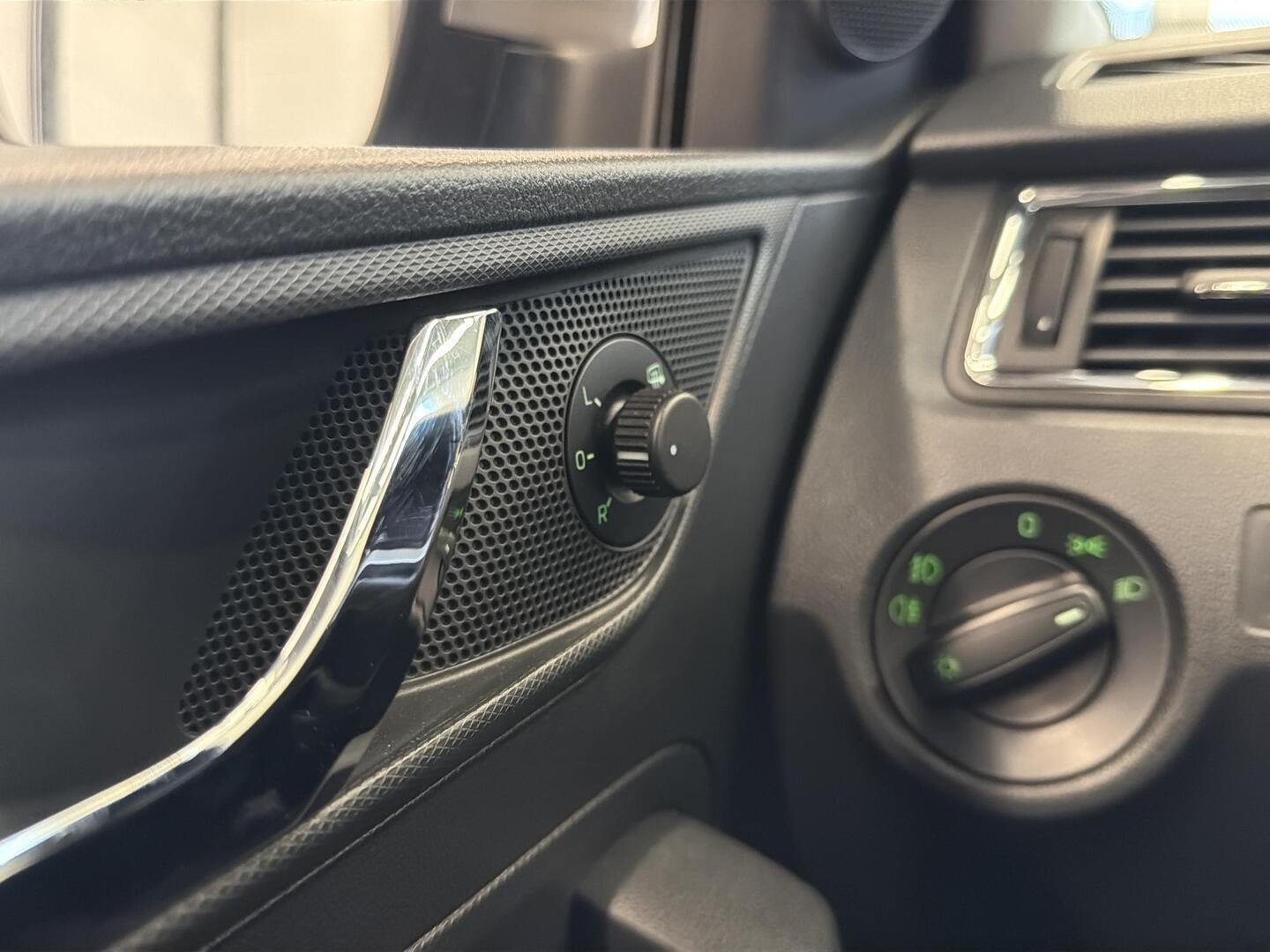 SKODA Rapid 2013
