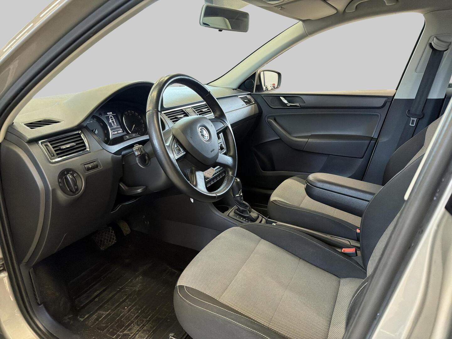 SKODA Rapid 2013