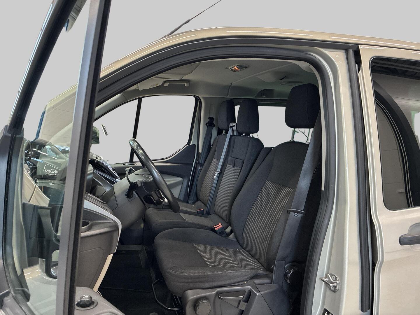 FORD Tourneo Custom 2015