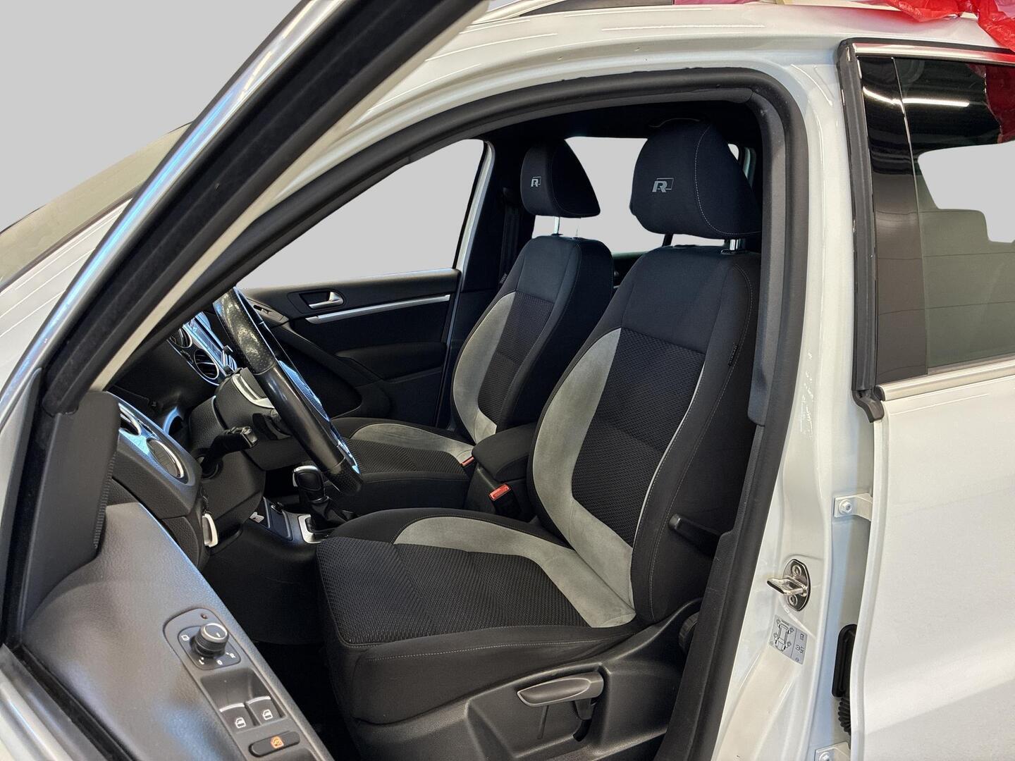VOLKSWAGEN Tiguan 2016