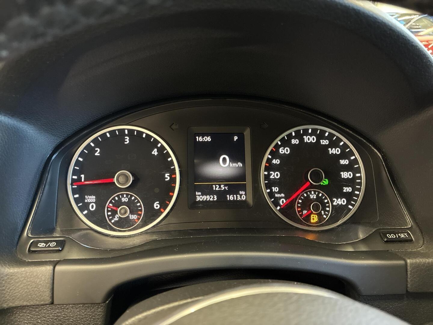 VOLKSWAGEN Tiguan 2016