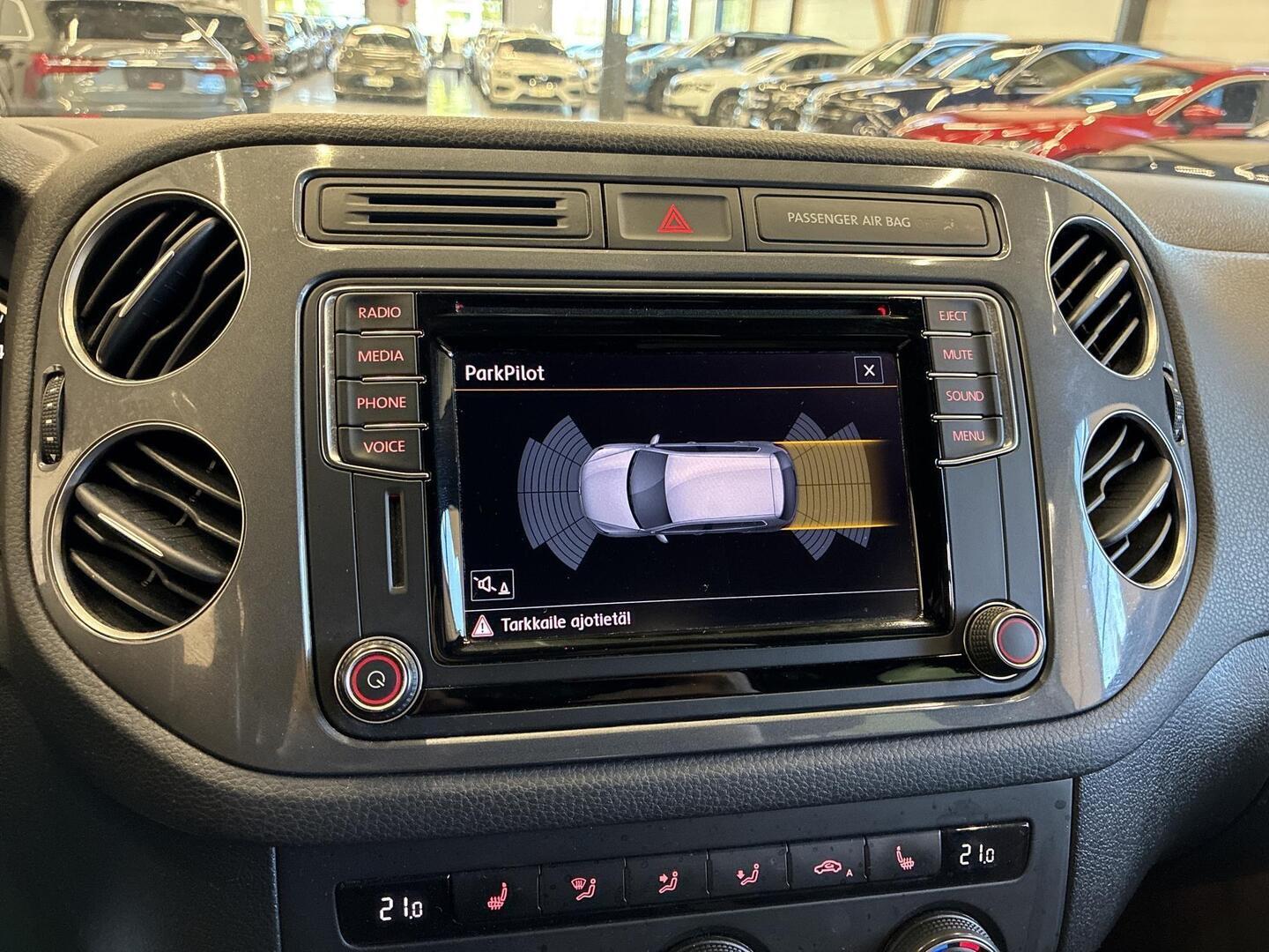 VOLKSWAGEN Tiguan 2016