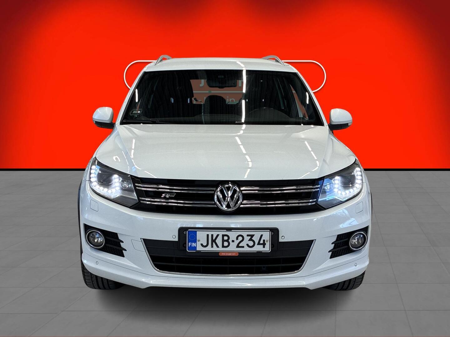 VOLKSWAGEN Tiguan 2016