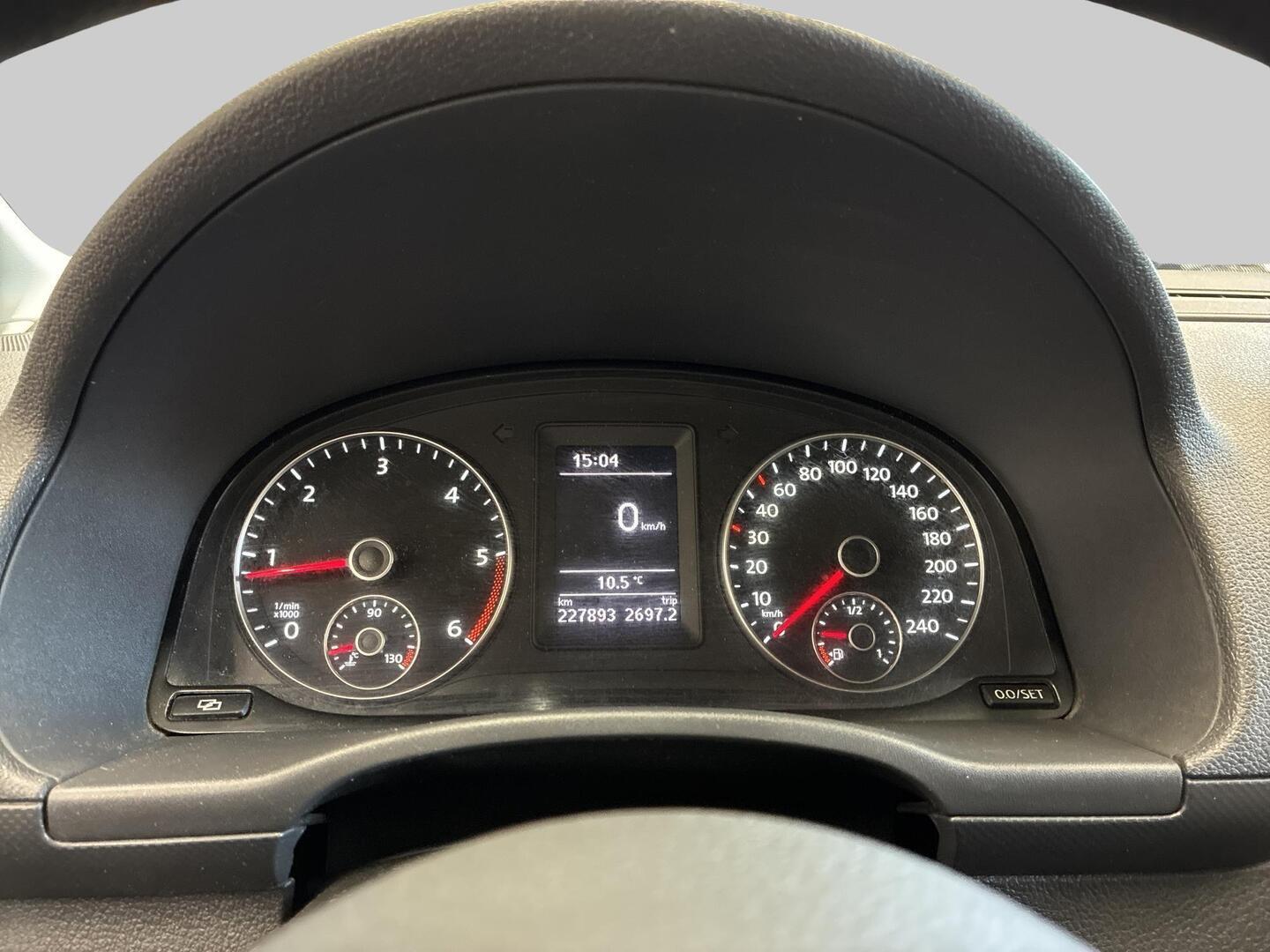 VOLKSWAGEN Caddy 2011