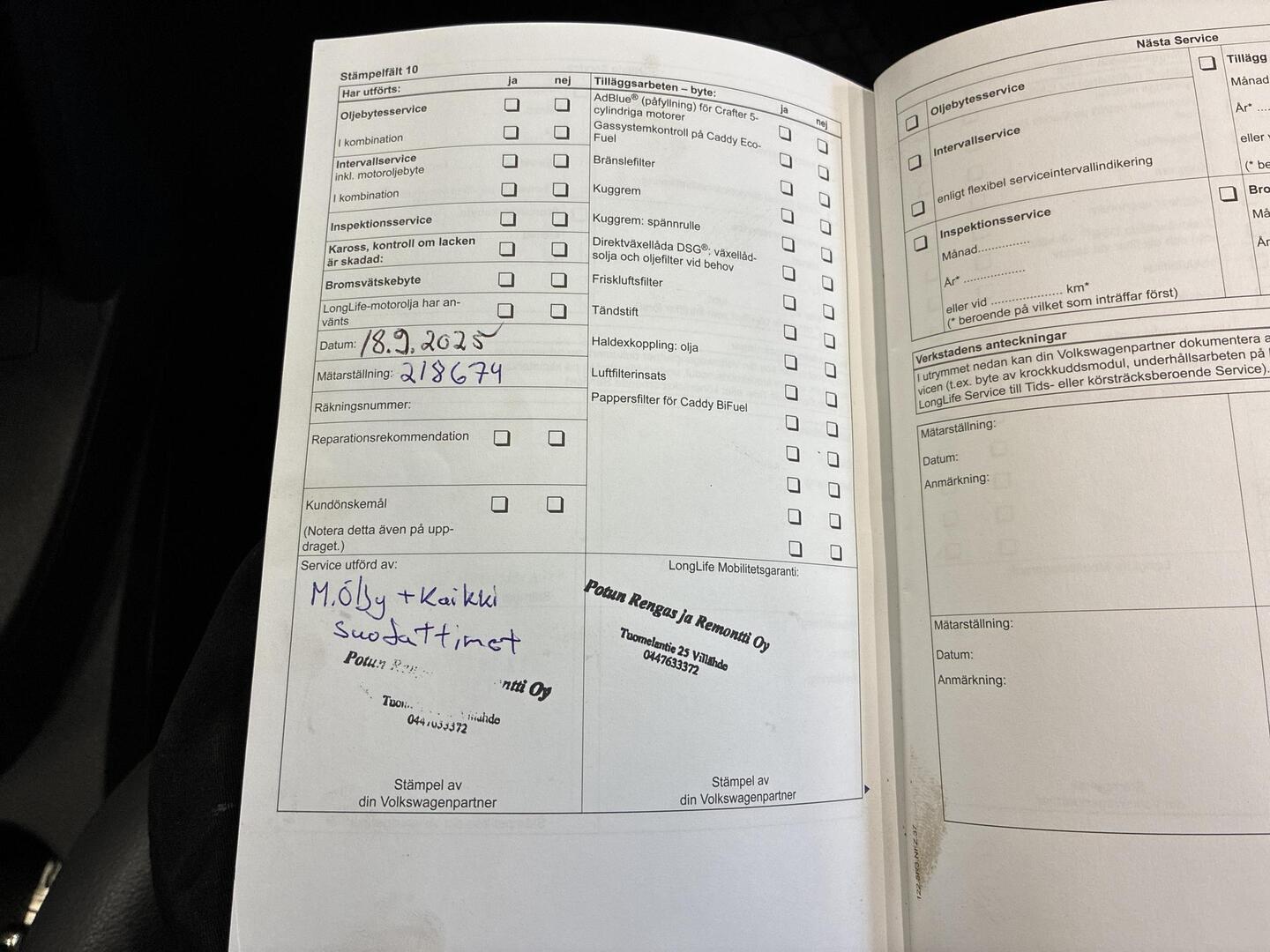 VOLKSWAGEN Caddy 2011