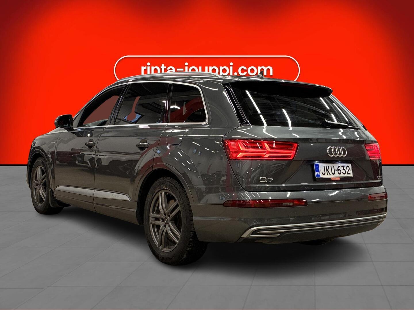 AUDI Q7 2018