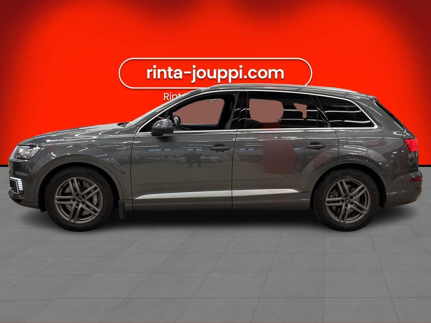 AUDI Q7 2018