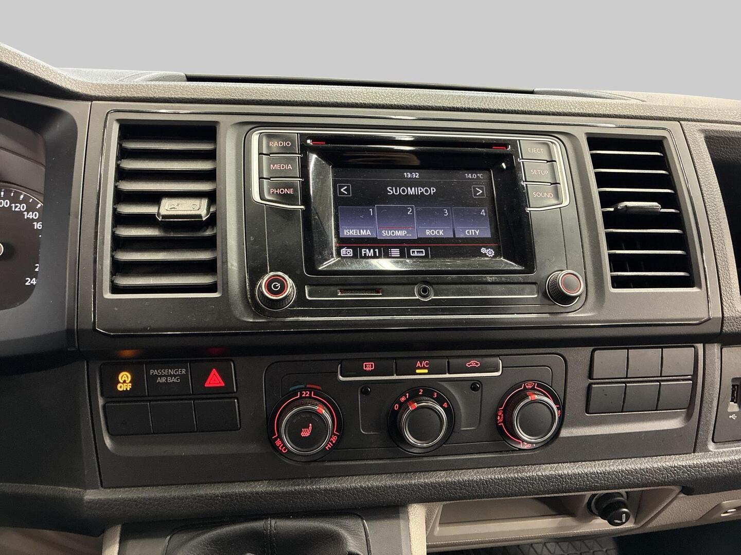 VOLKSWAGEN Transporter 2018