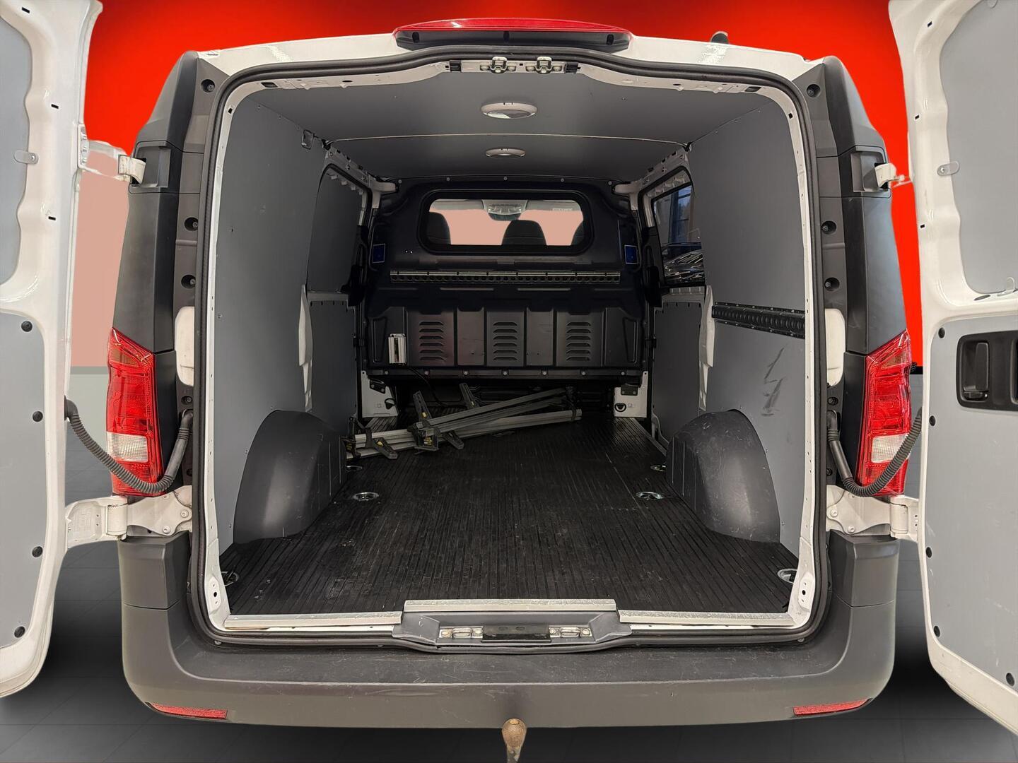 MERCEDES-BENZ Vito 2021