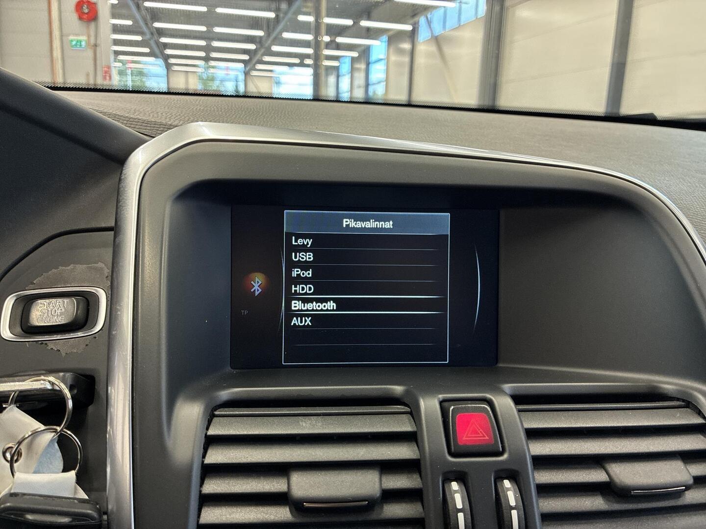 VOLVO XC60 2015