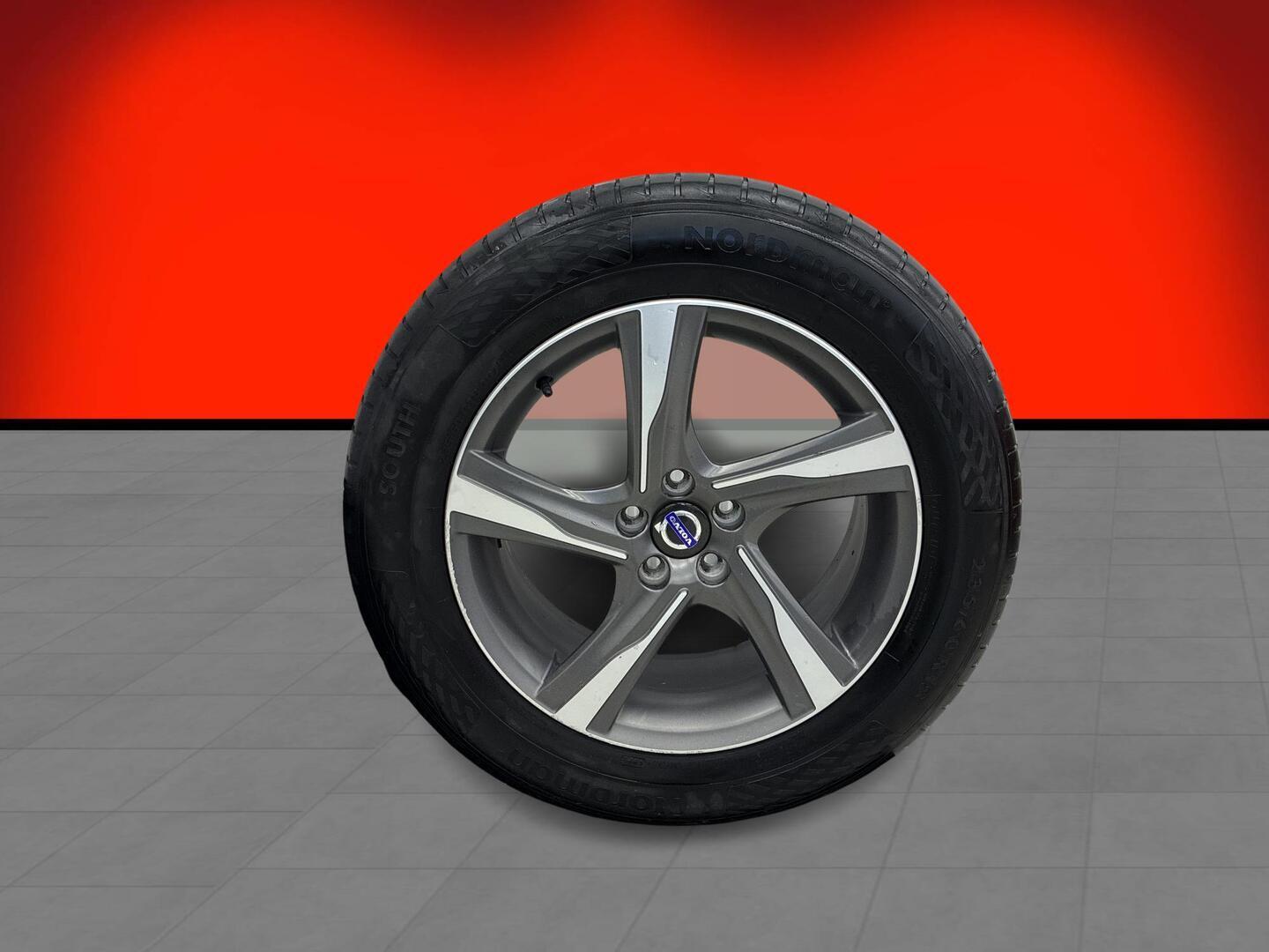 VOLVO XC60 2015
