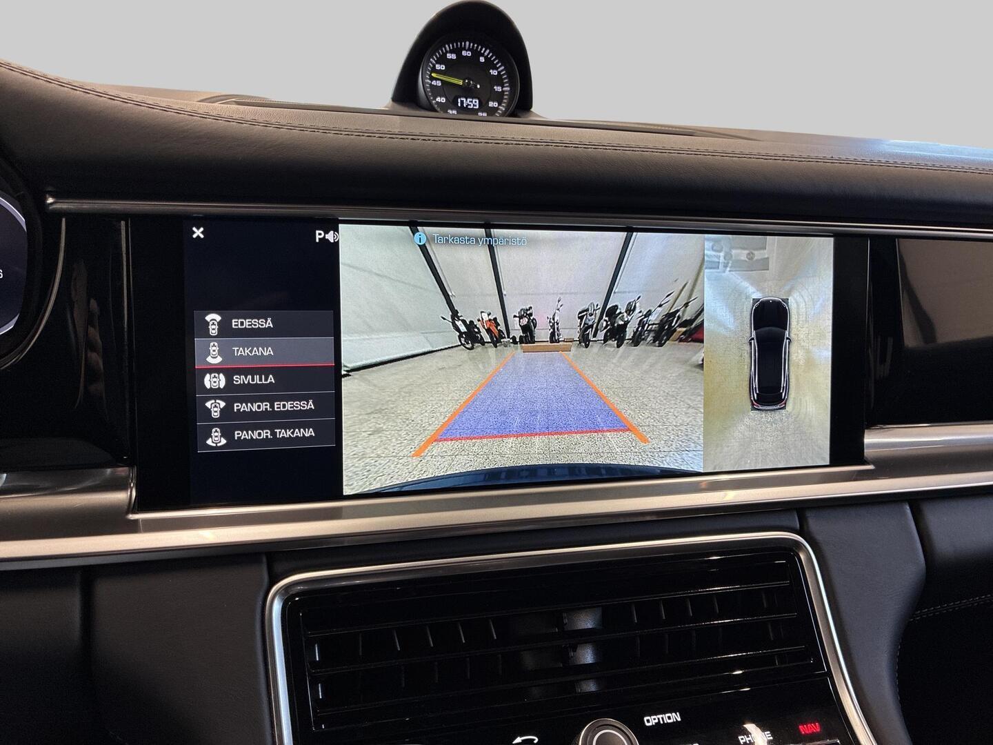 PORSCHE Panamera 2018