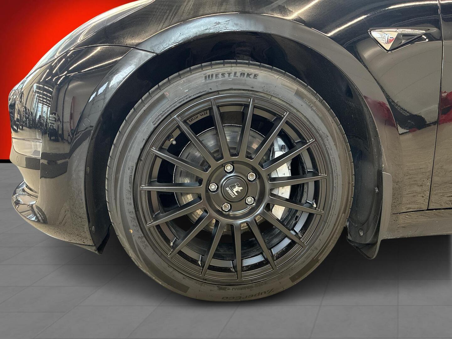 TESLA Model 3 2019