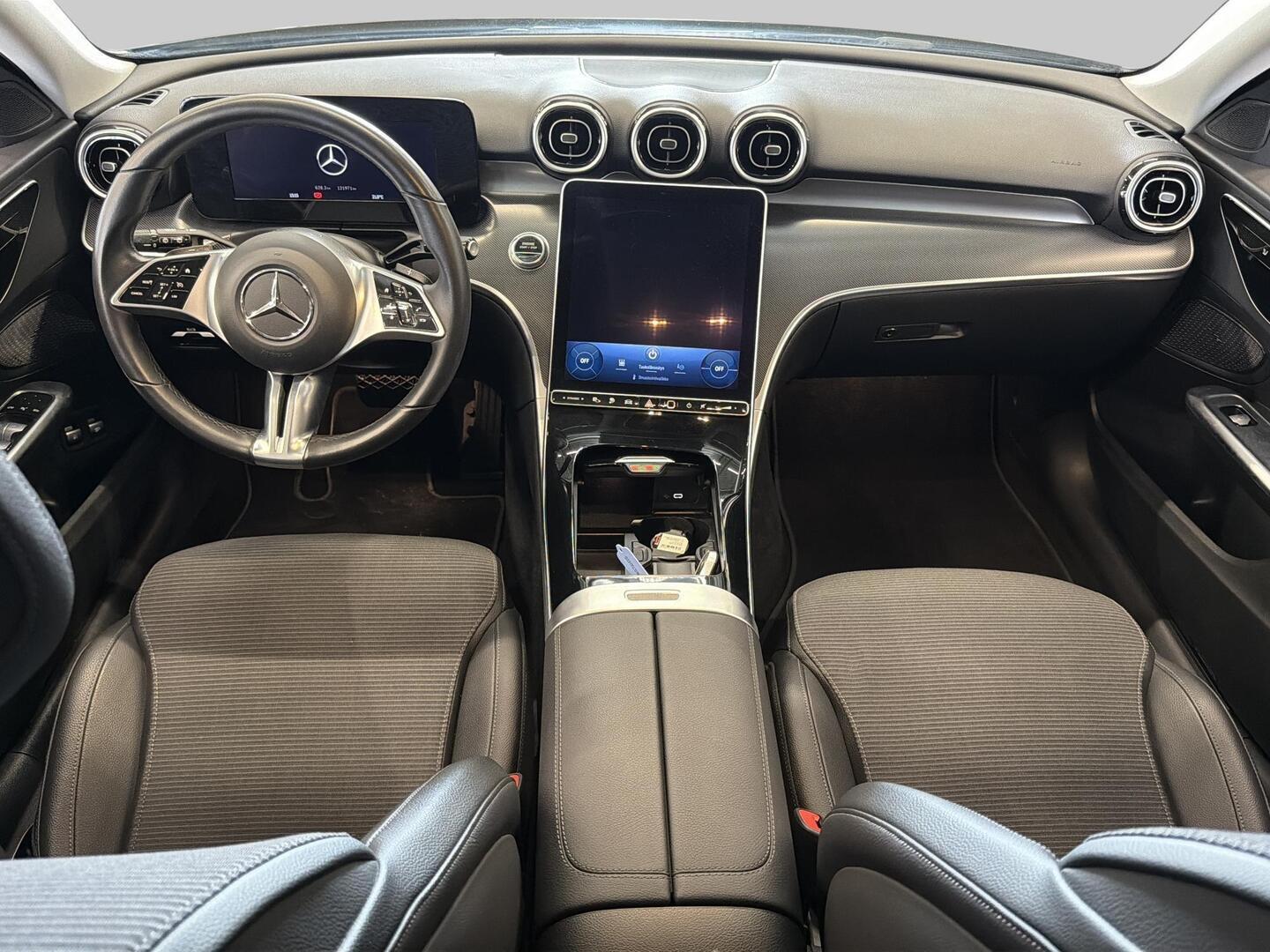 MERCEDES-BENZ C 2023
