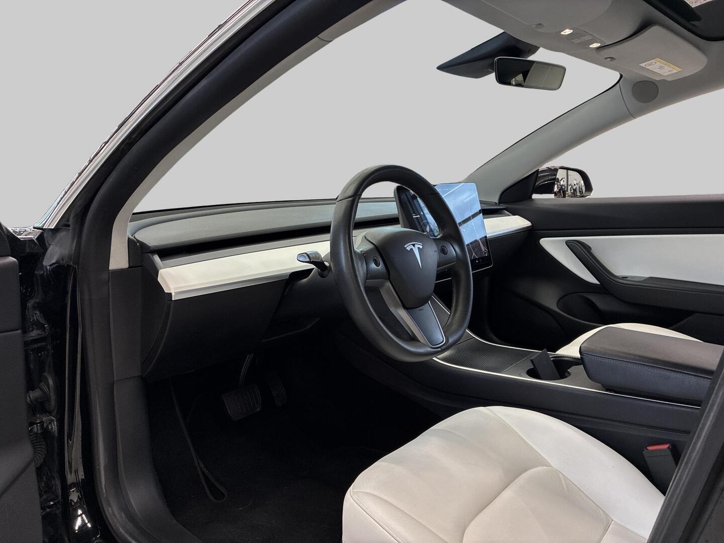TESLA Model 3 2019