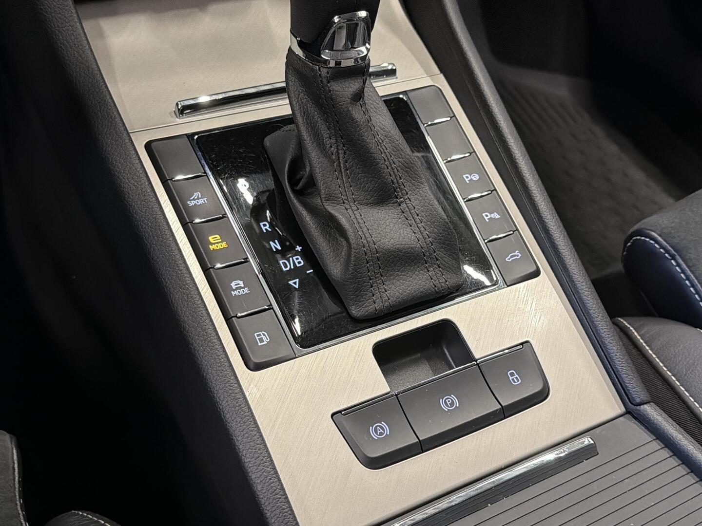 SKODA Superb 2023