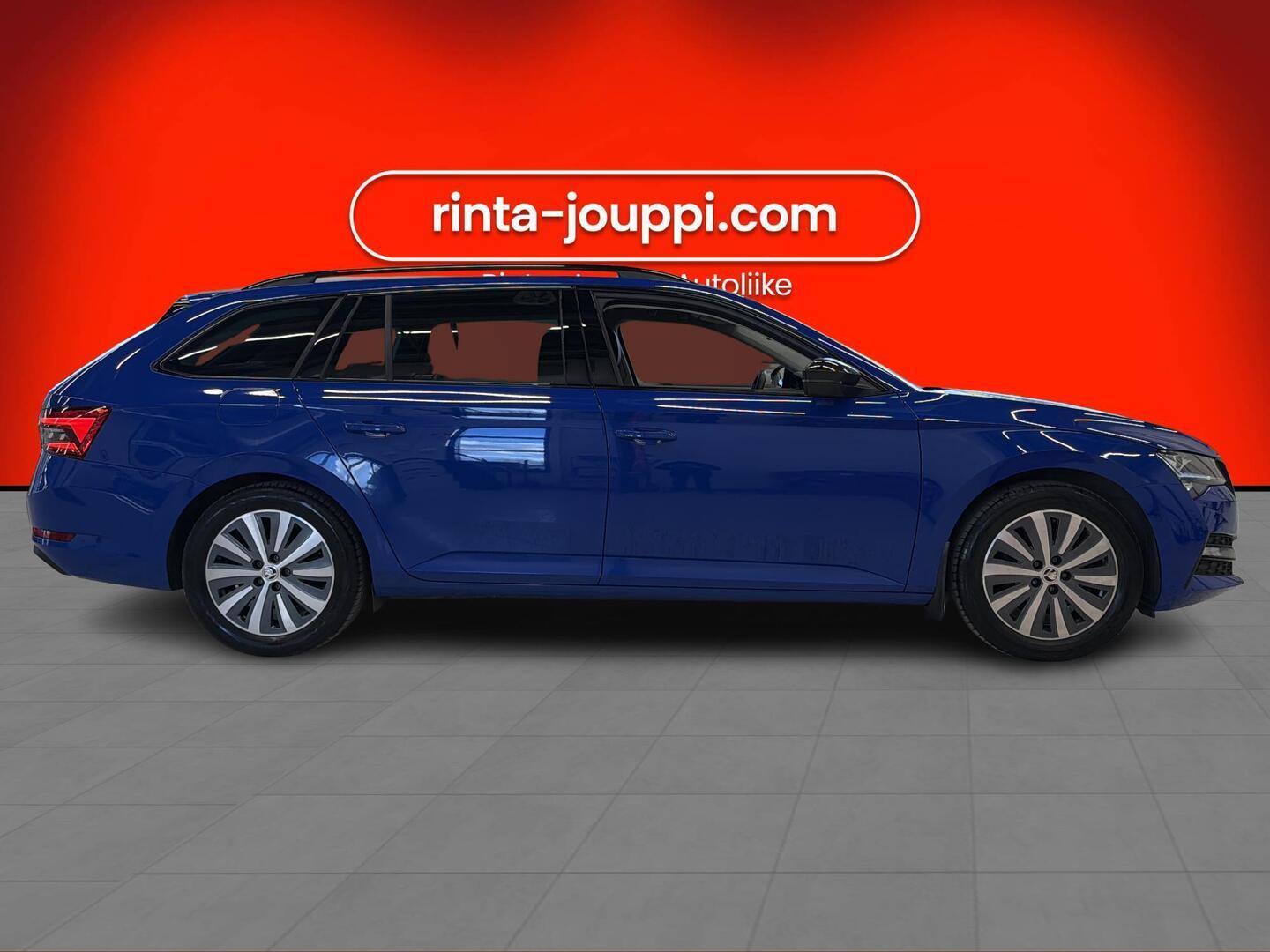 SKODA Superb 2023