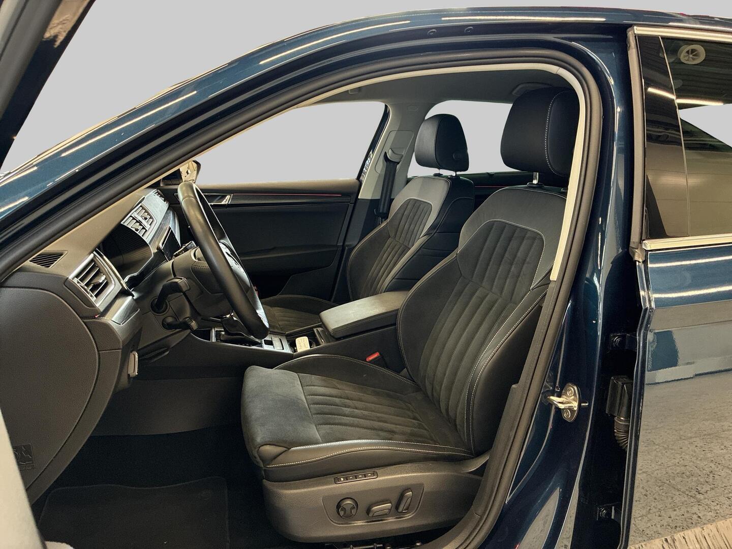 SKODA Superb 2023