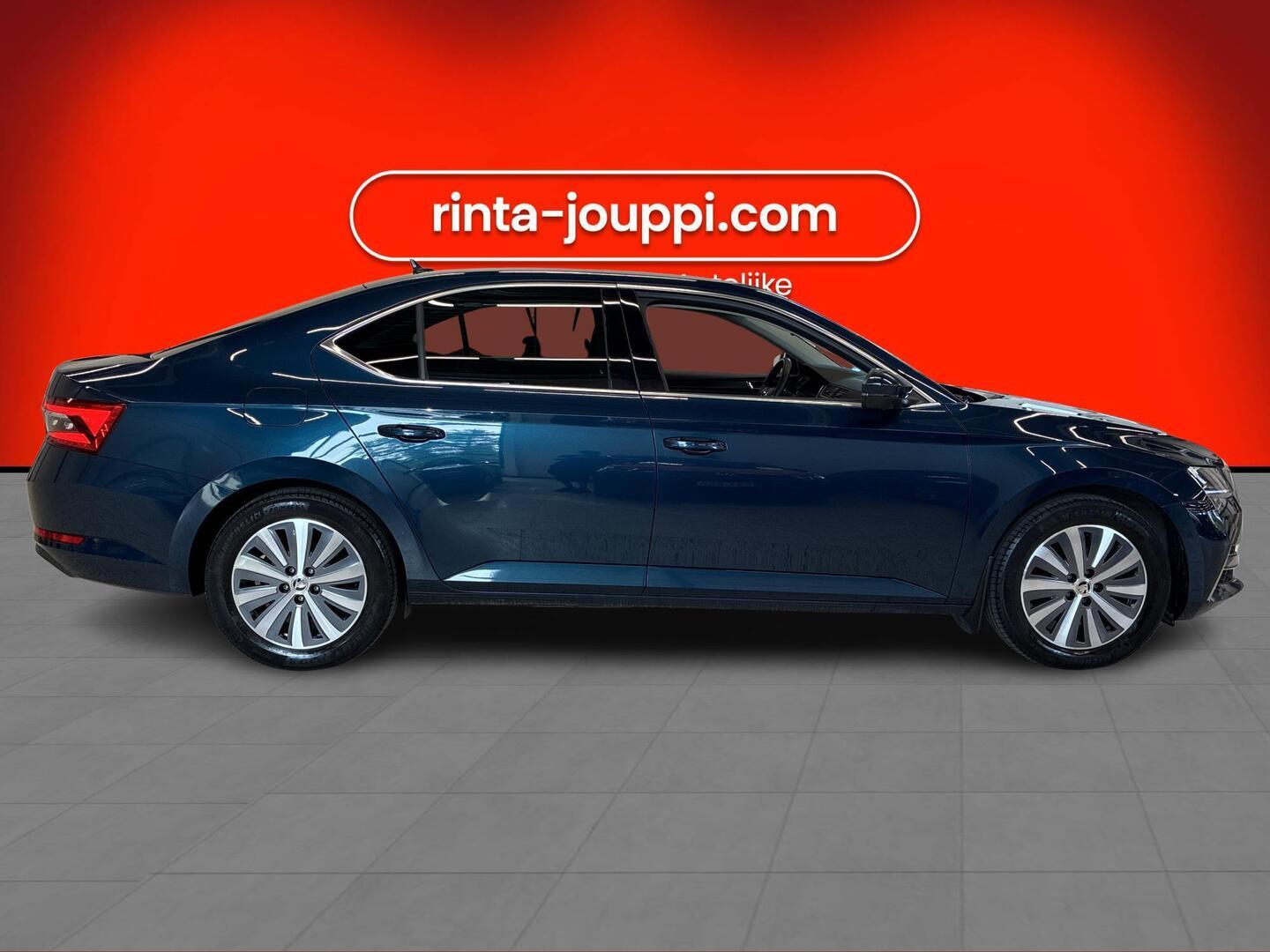 SKODA Superb 2023