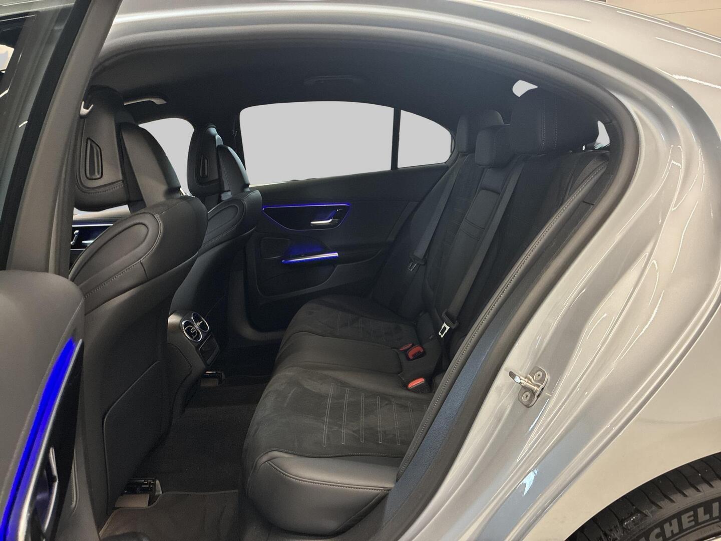 MERCEDES-BENZ C 2025