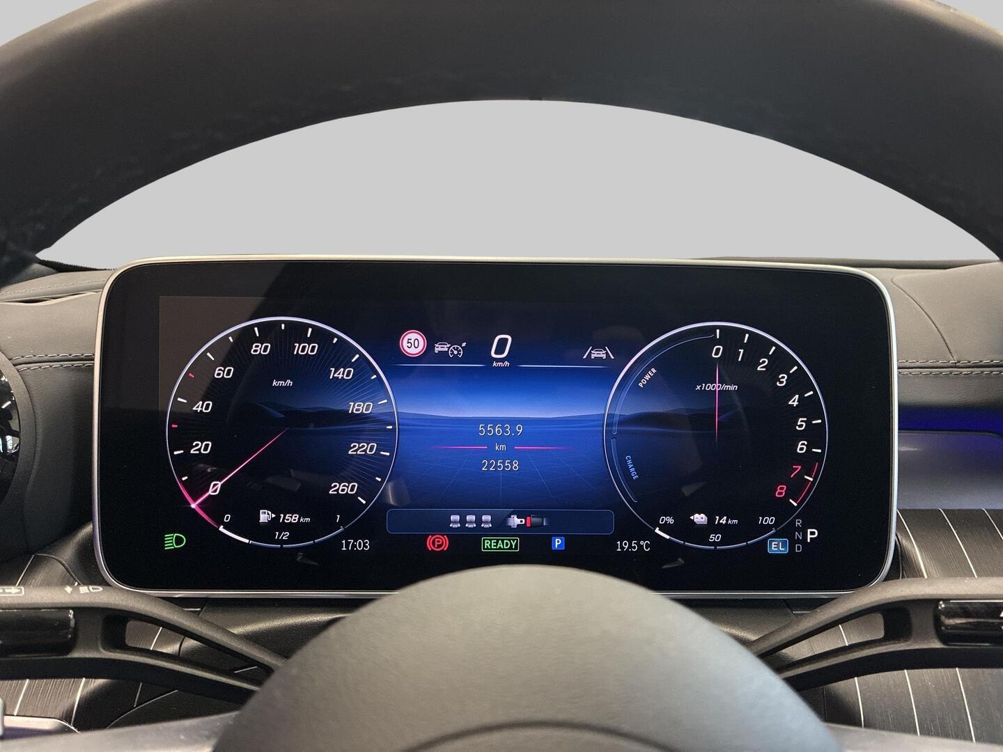 MERCEDES-BENZ C 2025