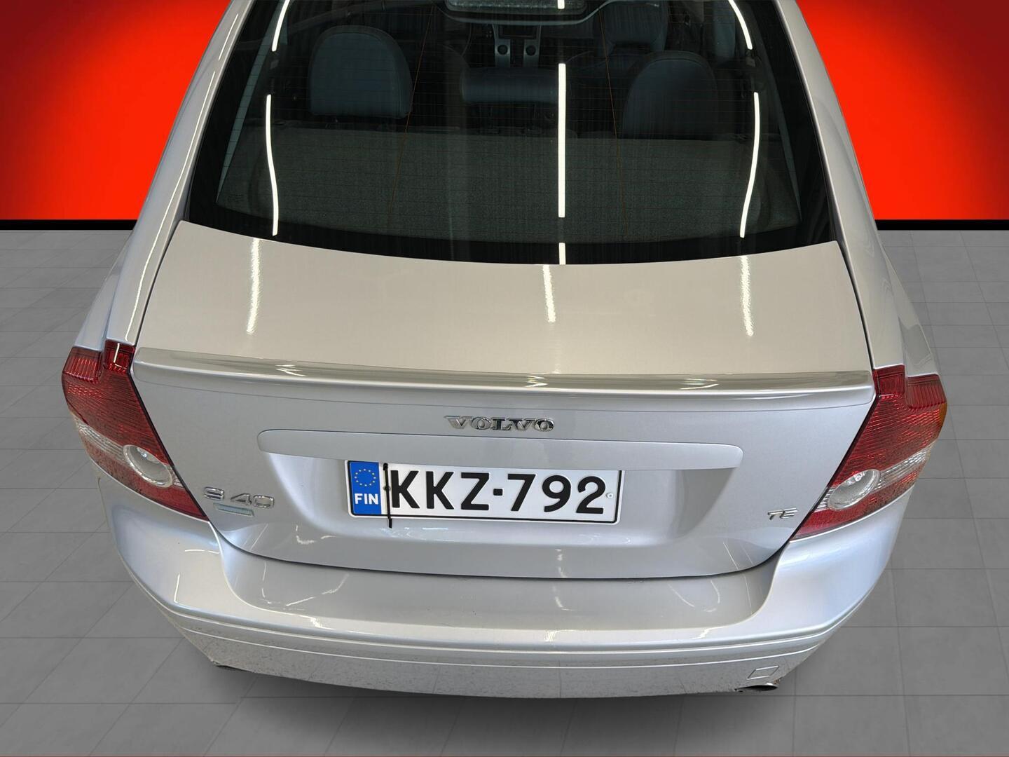 VOLVO S40 2004