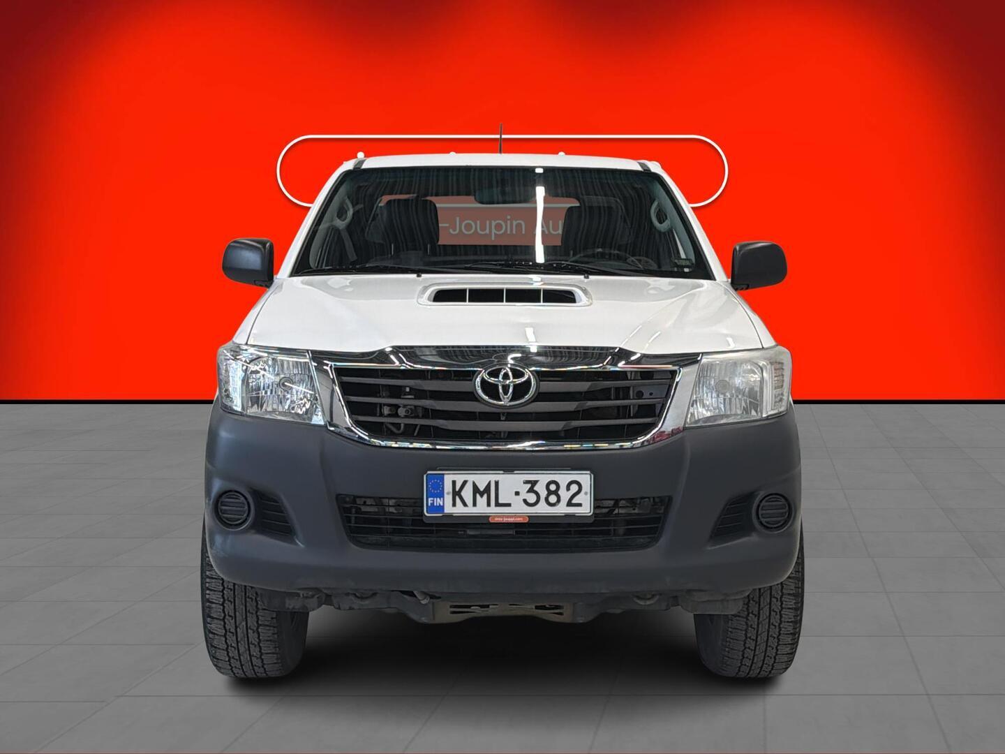 TOYOTA Hilux 2013