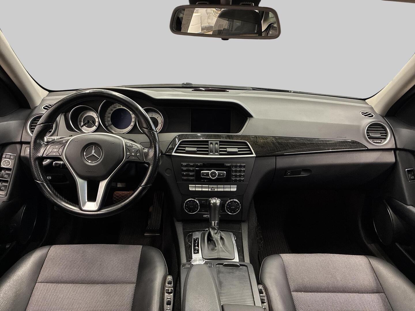 MERCEDES-BENZ C 2012