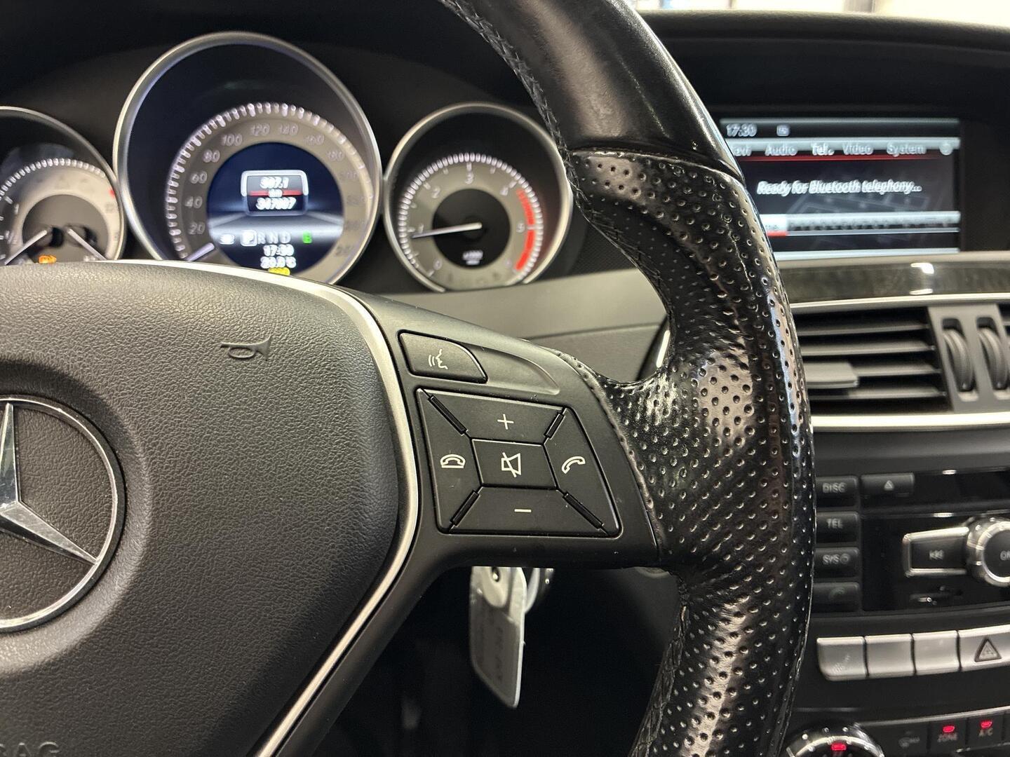 MERCEDES-BENZ C 2012