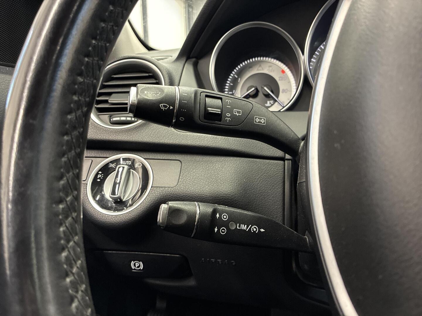 MERCEDES-BENZ C 2012