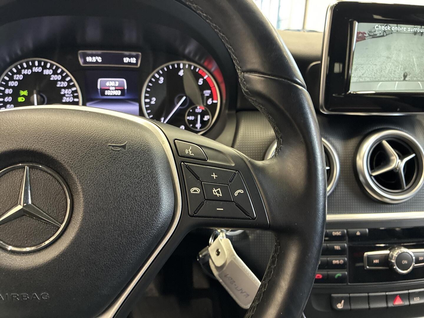 MERCEDES-BENZ A 2014