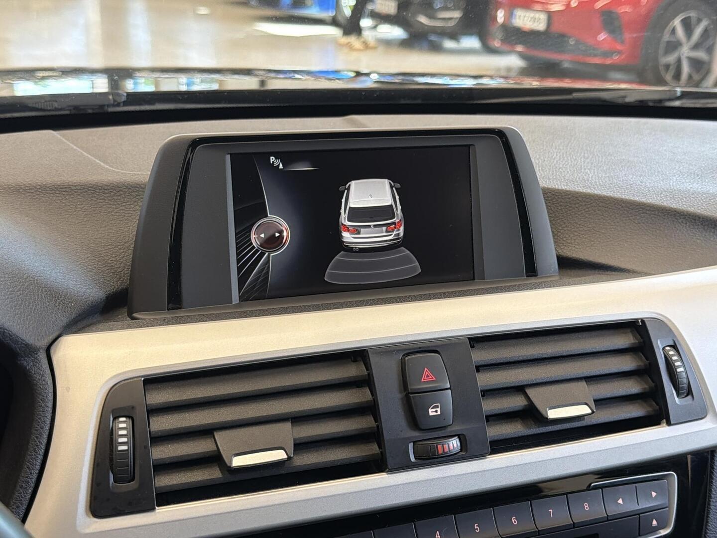 BMW 320 2016