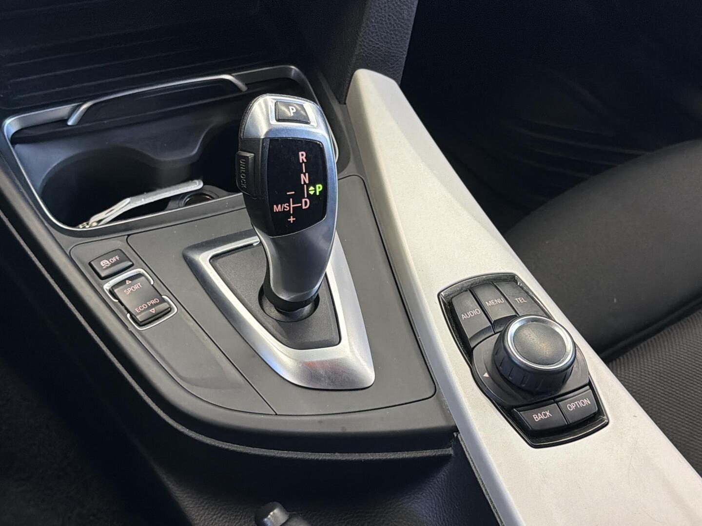 BMW 320 2016