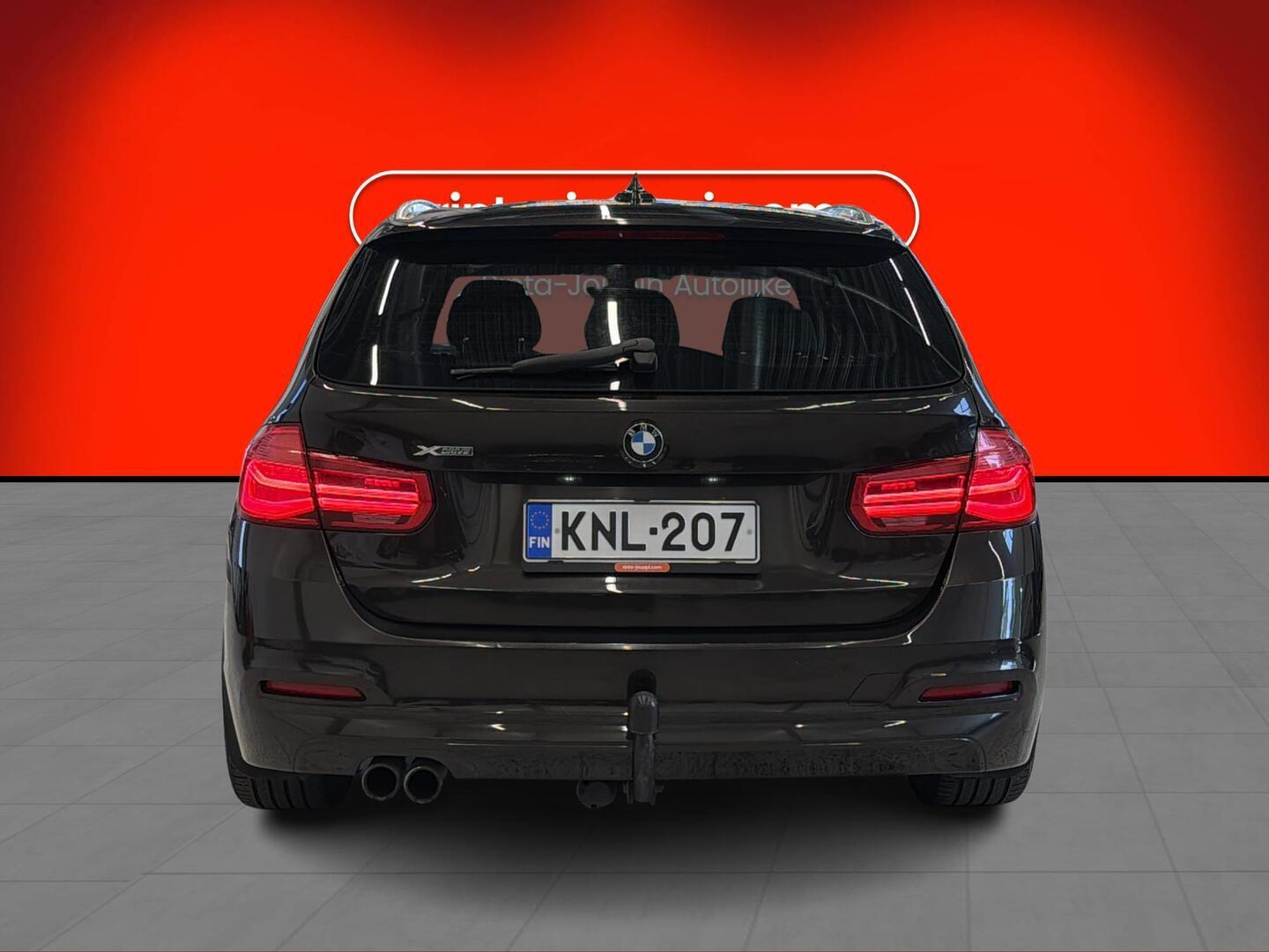 BMW 320 2016