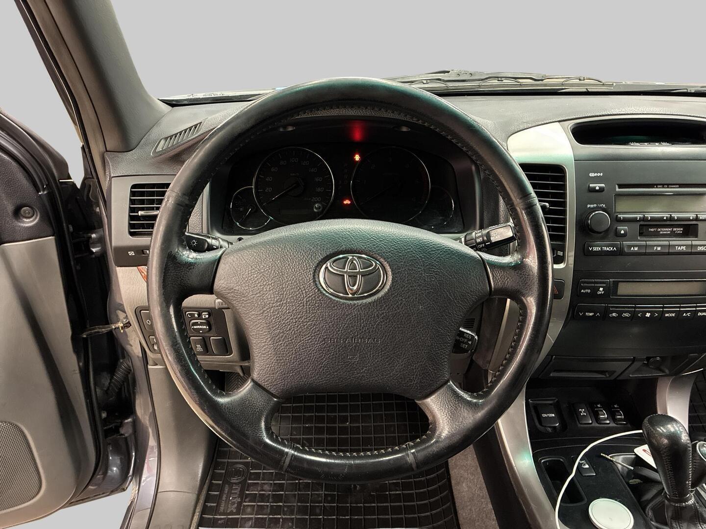 TOYOTA Land Cruiser 2003