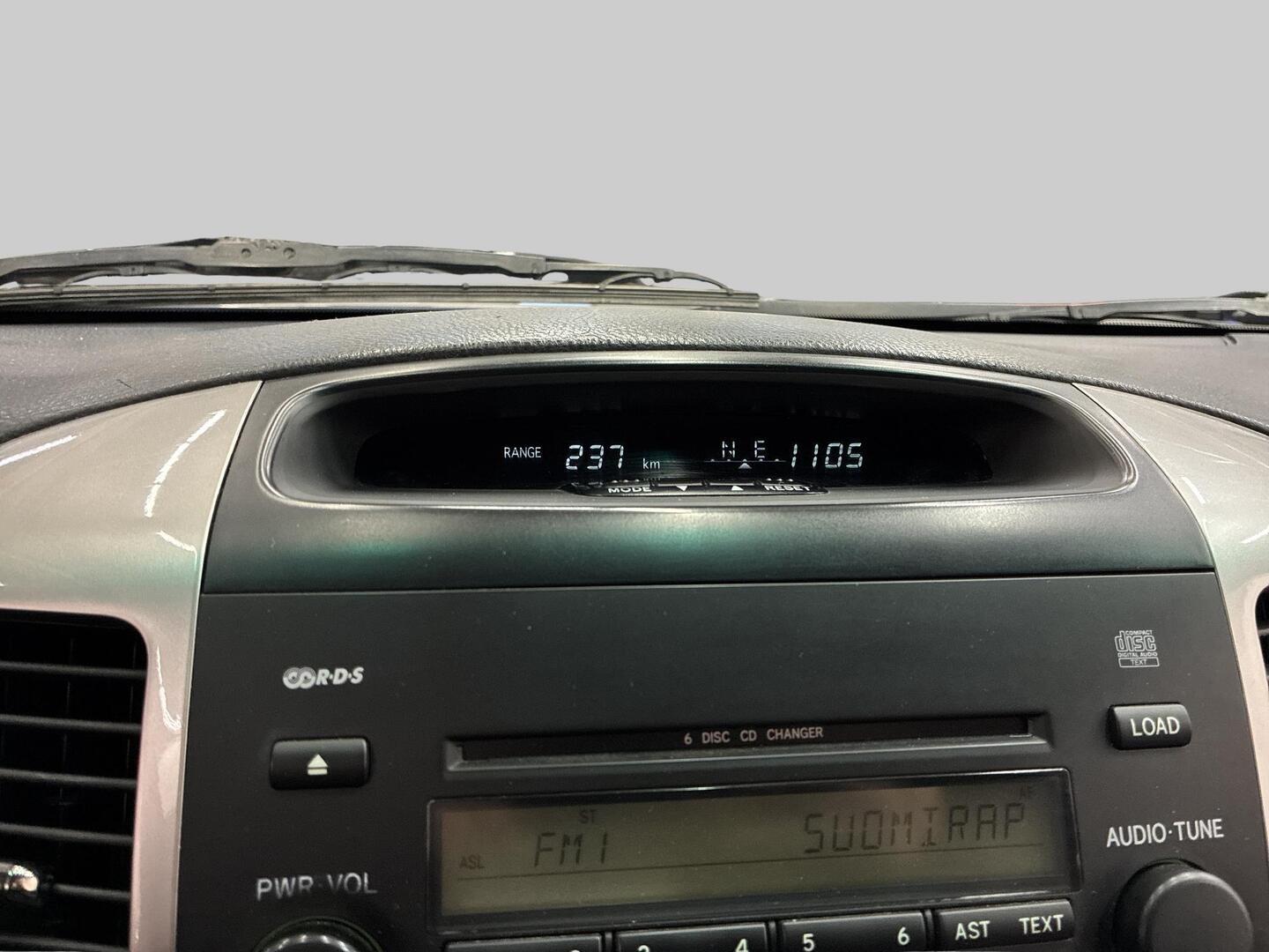 TOYOTA Land Cruiser 2003