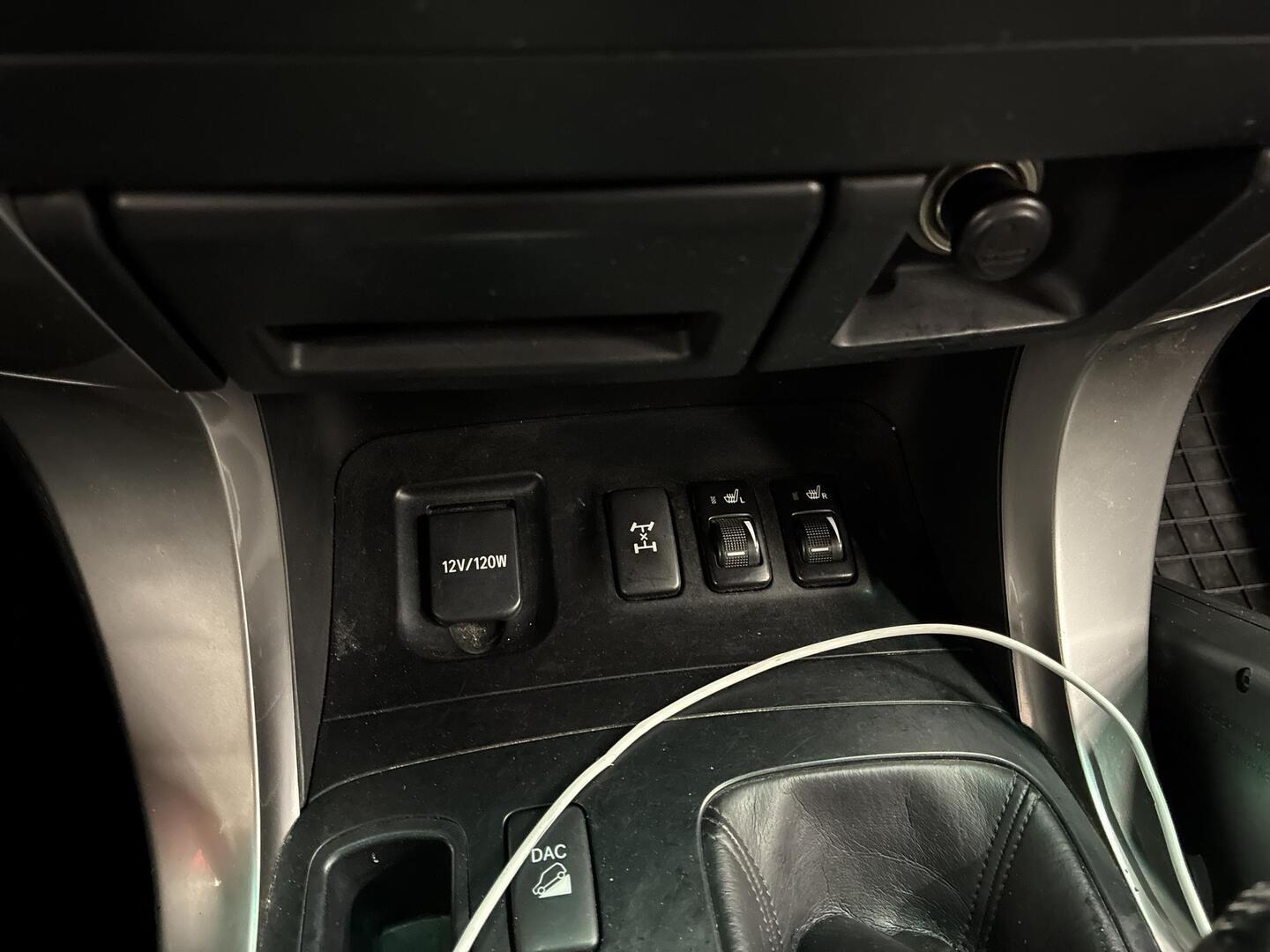 TOYOTA Land Cruiser 2003