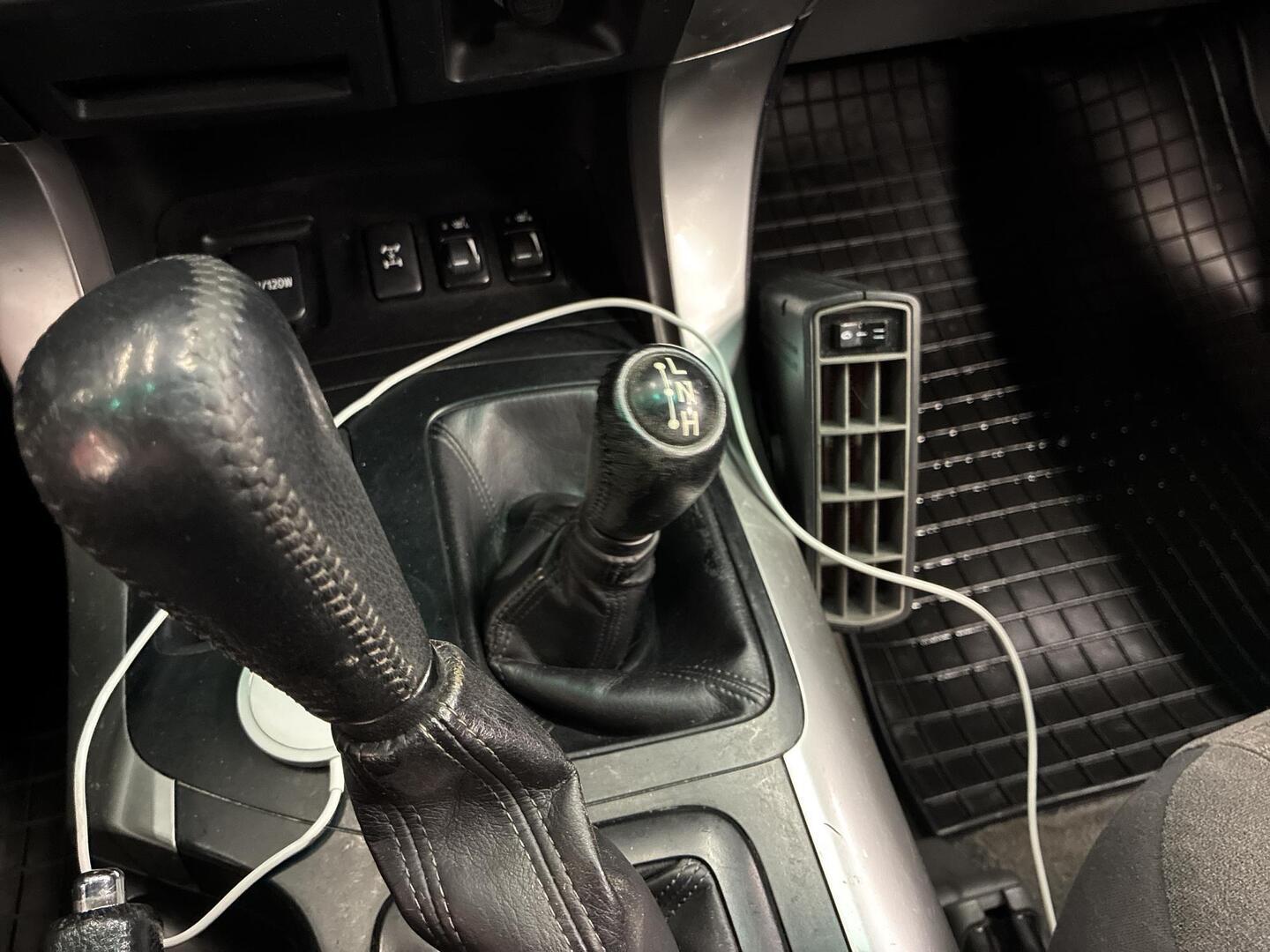 TOYOTA Land Cruiser 2003